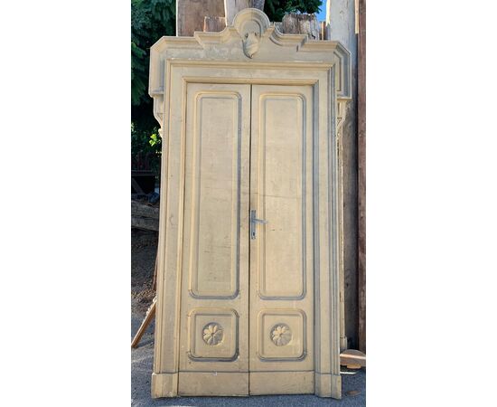PTS790 - N. 5 double-leaf doors, in lacquered wood, period II mid-1800s, clear opening cm W 90 x H 210