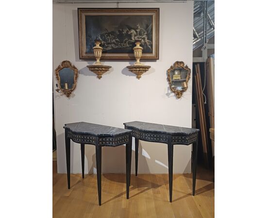 PAIR OF NEOCLASSICAL STYLE CONSOLES, LATE 19TH CENTURY