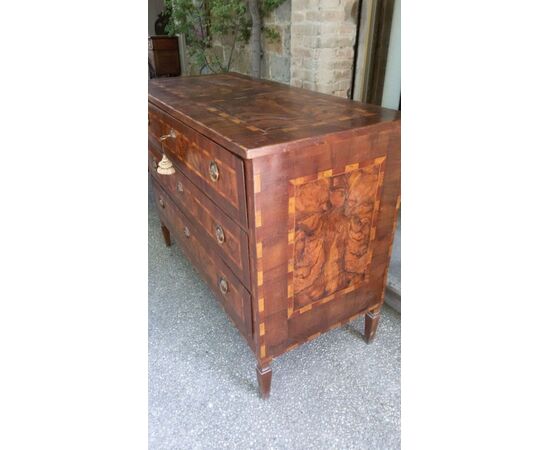 Beautiful chest of drawers and bedside tables Louis XVI veneered