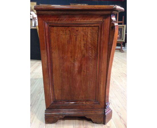 Ancient Roman chest of drawers in the eighteenth century walnut