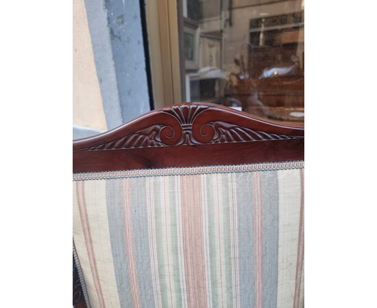 Coppia di poltrone in legno di mogano