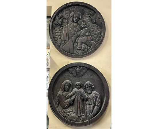 
Coppia di tondi in bassorilievo ligneo con scene sacre, Toscana, XVII secolo