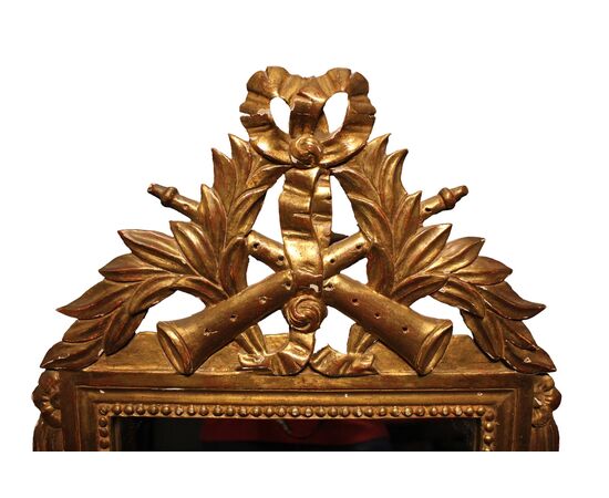 Specchiera in legno dorato in stile Luigi XVI – Francia, seconda metà XIX secolo