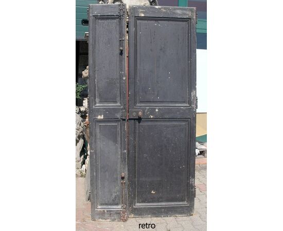 pti550 door of entrance from landing, mis. 110 x H 228 cm, thickness. 3,8 cm