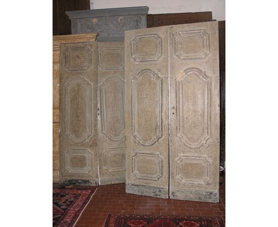 ptl404 two double doors lacquered vintage &#39;700, 220 x 122 cm width.