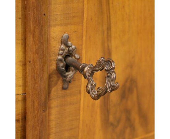 Venetian sideboard in wood from the 20th century