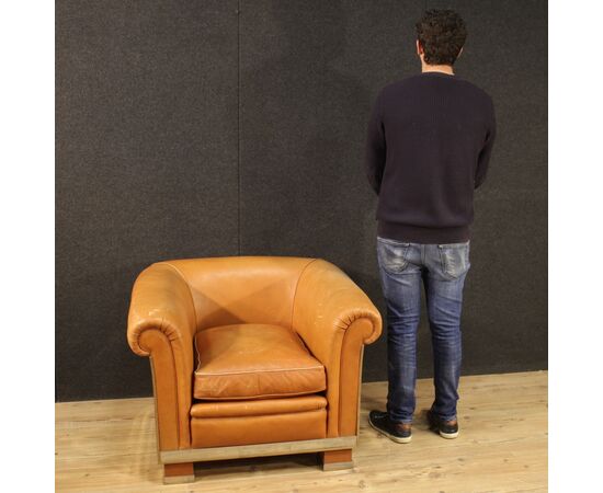 Italian design armchair in leather from the 70s