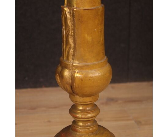 Lacquered and gilded torch holder from 19th century