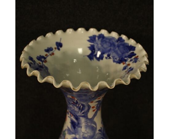 Japanese vase in glazed and painted ceramic from 20th century