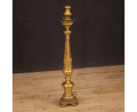 Lacquered and gilded torch holder from 19th century