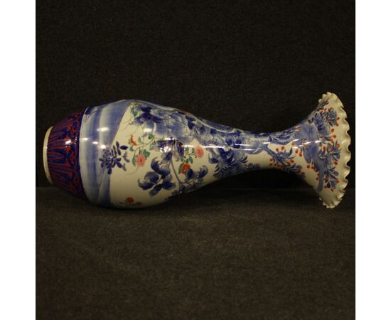 Japanese vase in glazed and painted ceramic from 20th century