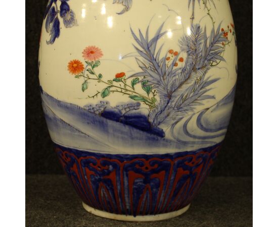 Japanese vase in glazed and painted ceramic from 20th century