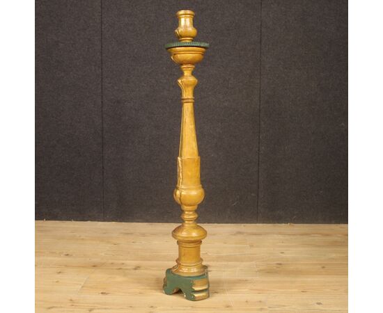 Lacquered and gilded torch holder from 19th century