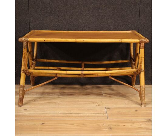 Design coffee table in bamboo and woven wood from the 70s