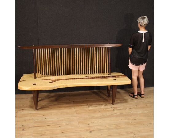 Divano di design in legno in stile George Nakashima