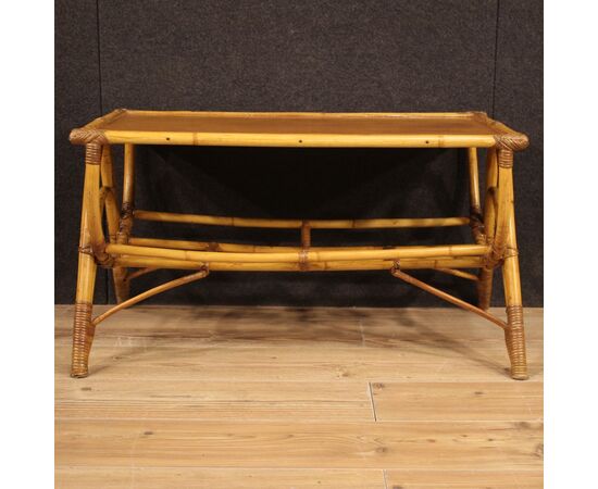 Design coffee table in bamboo and woven wood from the 70s