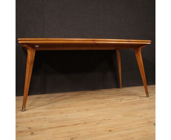 Tavolo italiano di design del XX secolo