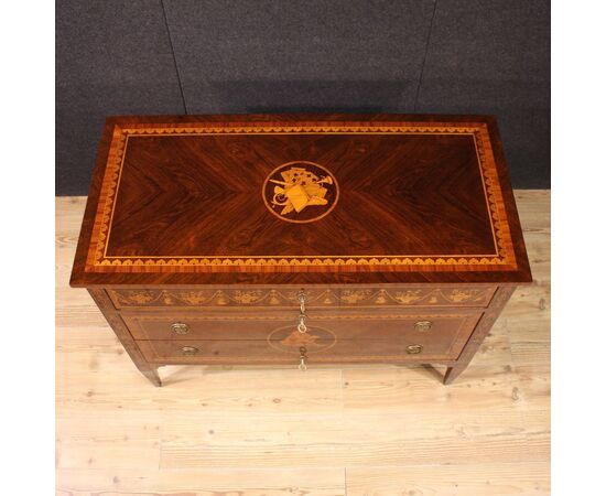 20th century Italian inlaid chest of drawers in Louis XVI style