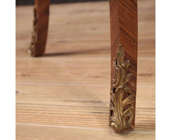 Scrivania francese in stile Luigi XV del XX secolo