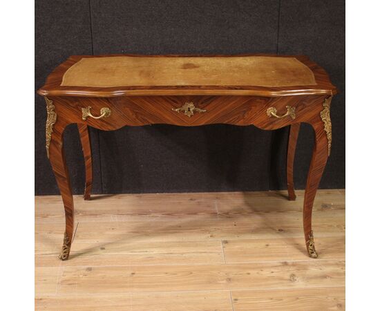 Scrivania francese in stile Luigi XV del XX secolo