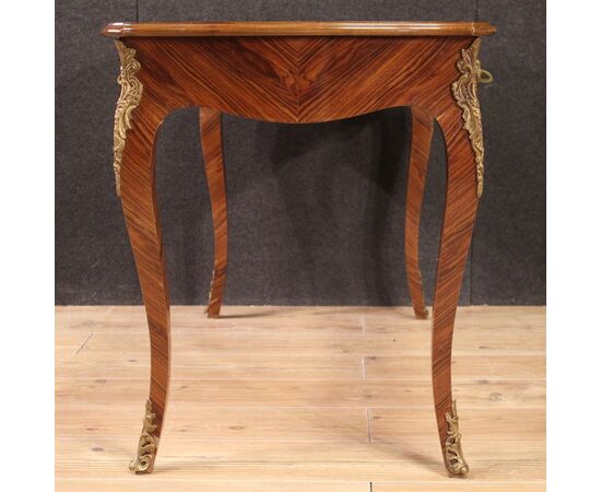 Scrivania francese in stile Luigi XV del XX secolo