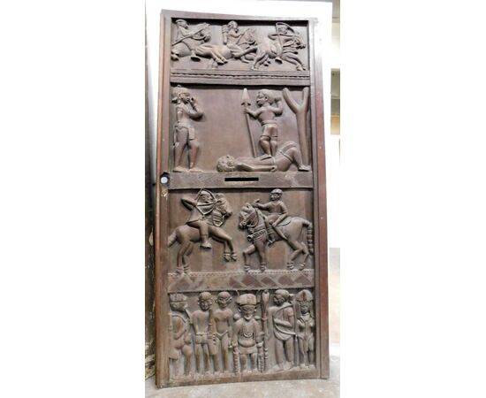 ptci465 African ethnic door, measure. h cm227 x 102 x 7 cm thick.