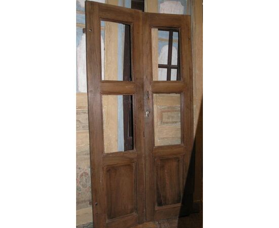 pti560 a door to two walnut doors, mis. cm 200 x 100 x 3.3