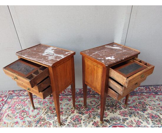 COPIA DI COMODINI STILE LUIGI XVI LASTRONATI IN NOCE EPOCA  META' 800