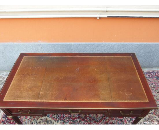 SCRITTOIO DA CENTRO IN MOGANO E POLTRONA EPOCA FINE 800