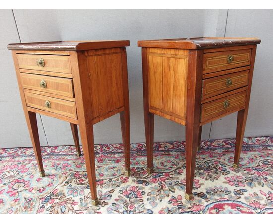 COPIA DI COMODINI STILE LUIGI XVI LASTRONATI IN NOCE EPOCA  META' 800