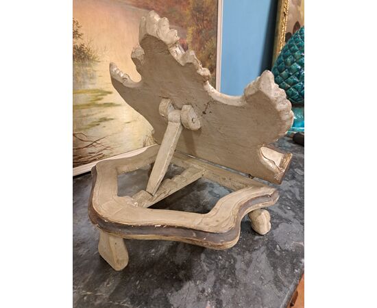 Leggio laccato e dorato drl '700