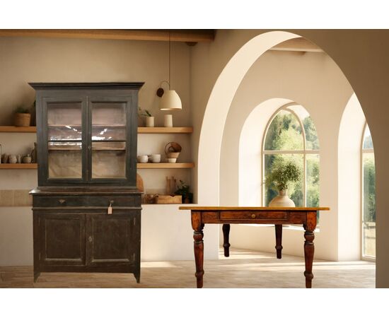 Credenza a vetrina e Tavolo d'epoca
