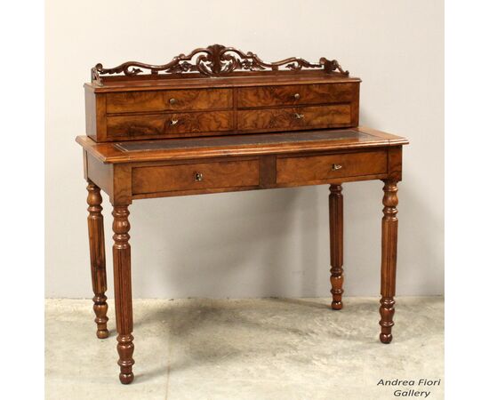 Antico scrittoio Luigi Filippo in noce - epoca '800