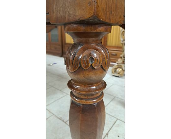 Grande tavolo da negozio a 7 cassetti