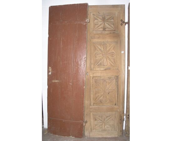 Ptn703 door carved in walnut, era &#39;600, mis. H cm 240 x 142 cm     
