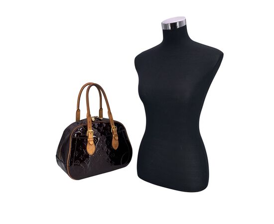 LOUIS VUITTON Borsa a Mano in Pelle Lucida Col. Viola Summit M