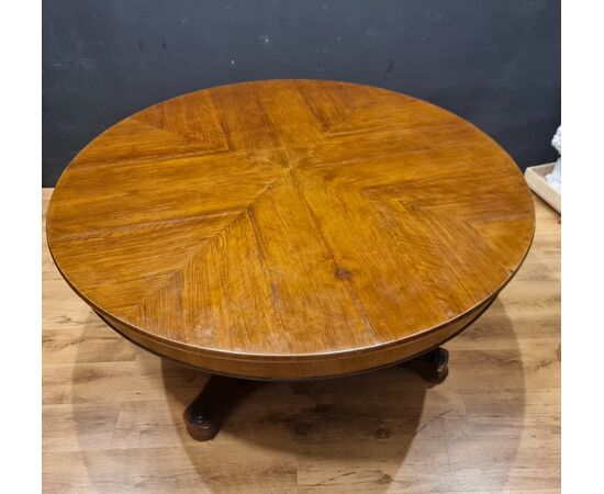 Tavolo tondo in noce Impero 1840 alta qualità