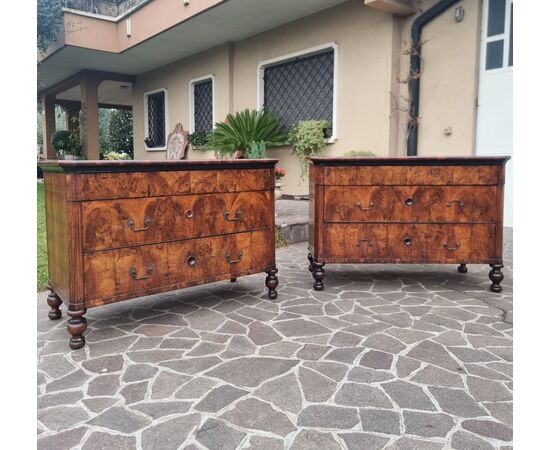 Pair of inlaid walnut chests of drawers, 1850