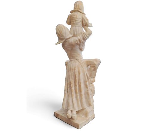 SCULTURA IN ALABASTRO - "DONNA CON BAMBINO" - XIX SEC.