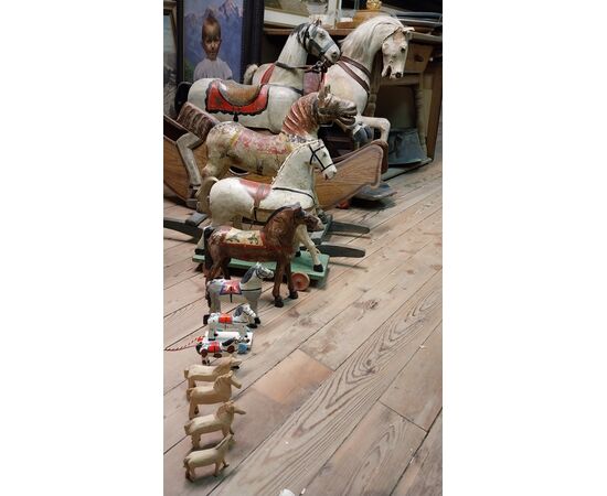 Scuderia di cavalli in legno