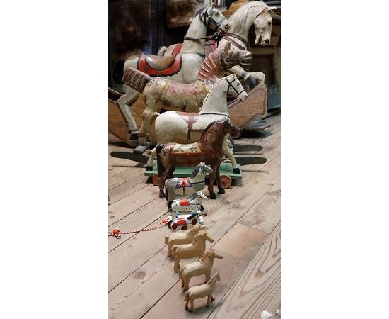 Scuderia di cavalli in legno