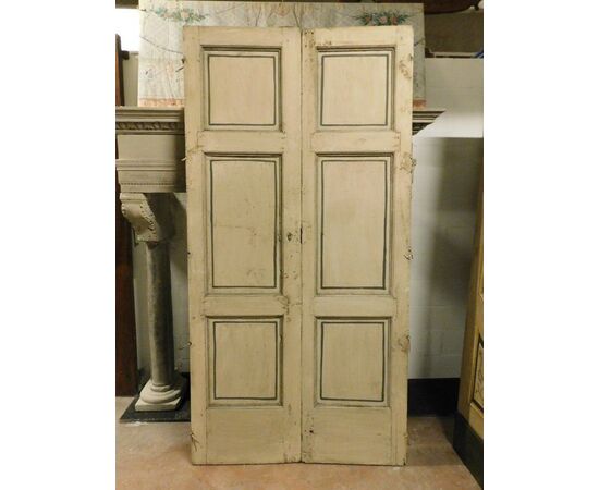 ptl434 una porta laccata, a due battenti,  L 118 x H 224 cm