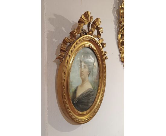 COPPIA DI DIPINTI A PASTELLO OVALI FINE XIX SECOLO