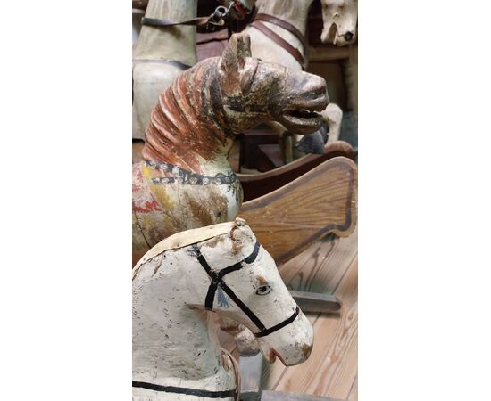 Scuderia di cavalli in legno