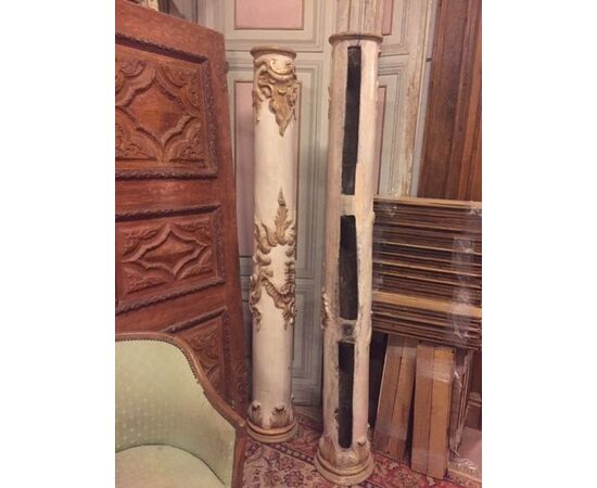 dars242 pair of wooden columns lacquered with gilded sculptures     