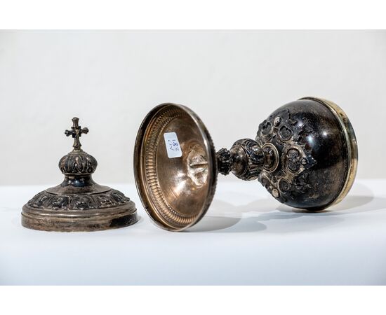 Pisside in argento XIX secolo