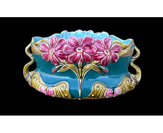 Vaso cache-pot barbottina in terraglia decorato a fiori narcisi.Manifattura Onnaing.Francia.