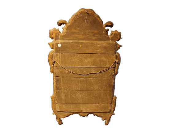 Specchio da parete in legno finemente intagliato e dorato - XIX secolo