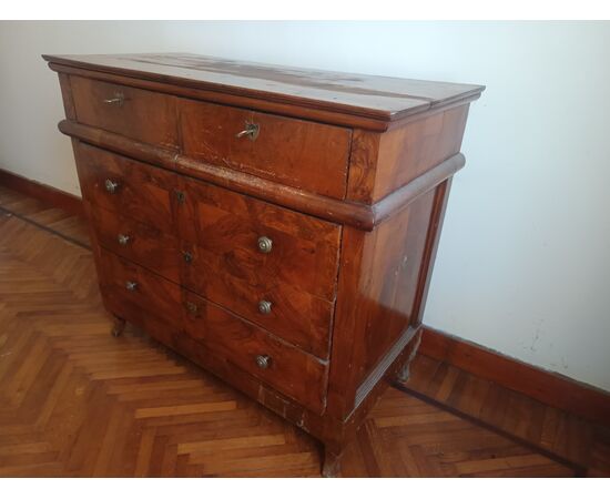 19th-century chest of drawers
