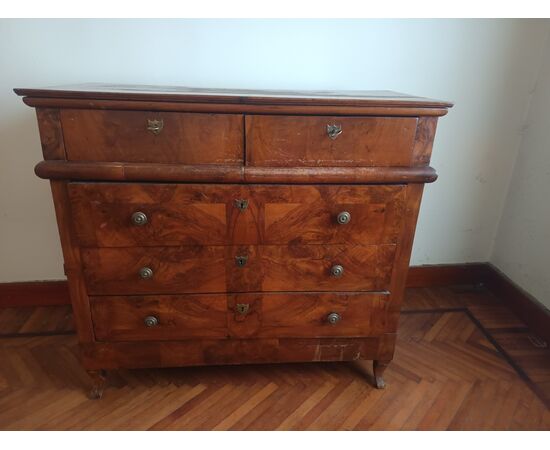19th-century chest of drawers